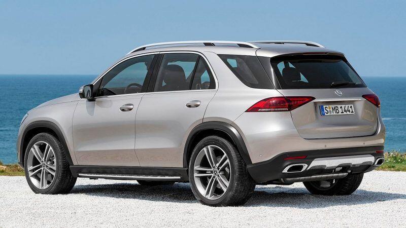 Mercedes-Benz-GLE-2019-recall-window-garnish