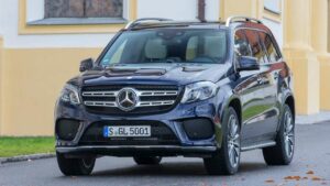 Mercedes-Benz-GLS-2017-fire