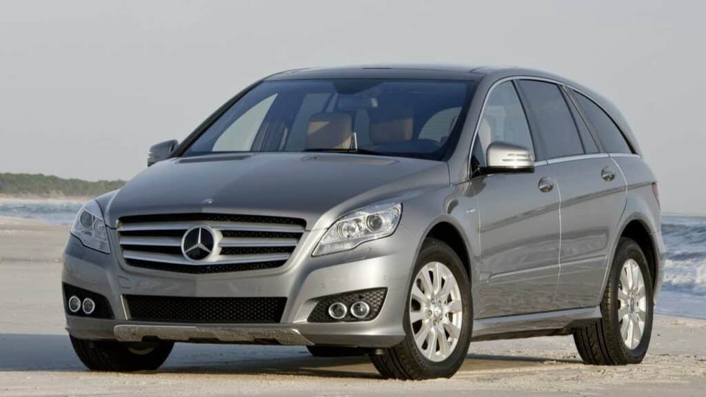 Mercedes-Benz-R-Class-2015-brake-booster