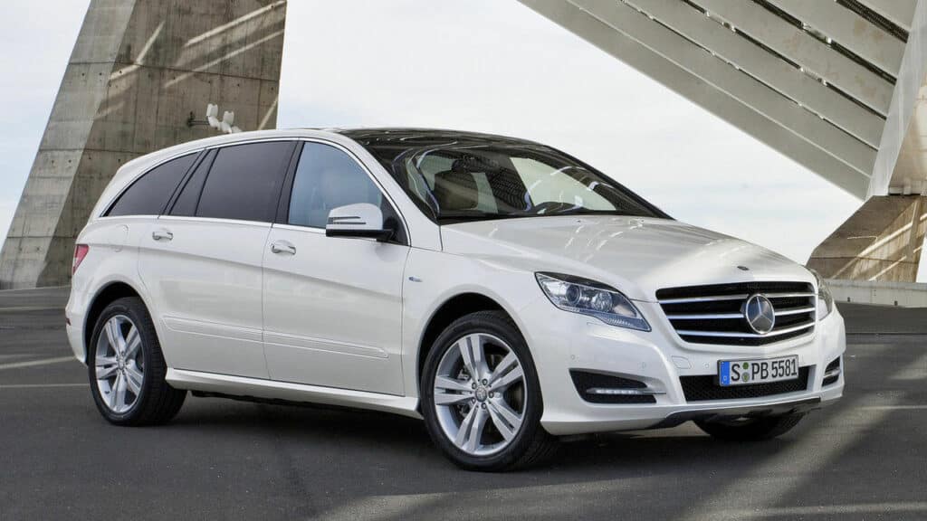 Mercedes-Benz-R-class-airbag-takata