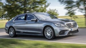 Mercedes-Benz-S-Class-2018-fire