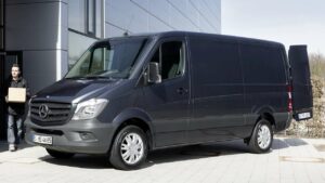 Mercedes-Benz-Sprinter-esp