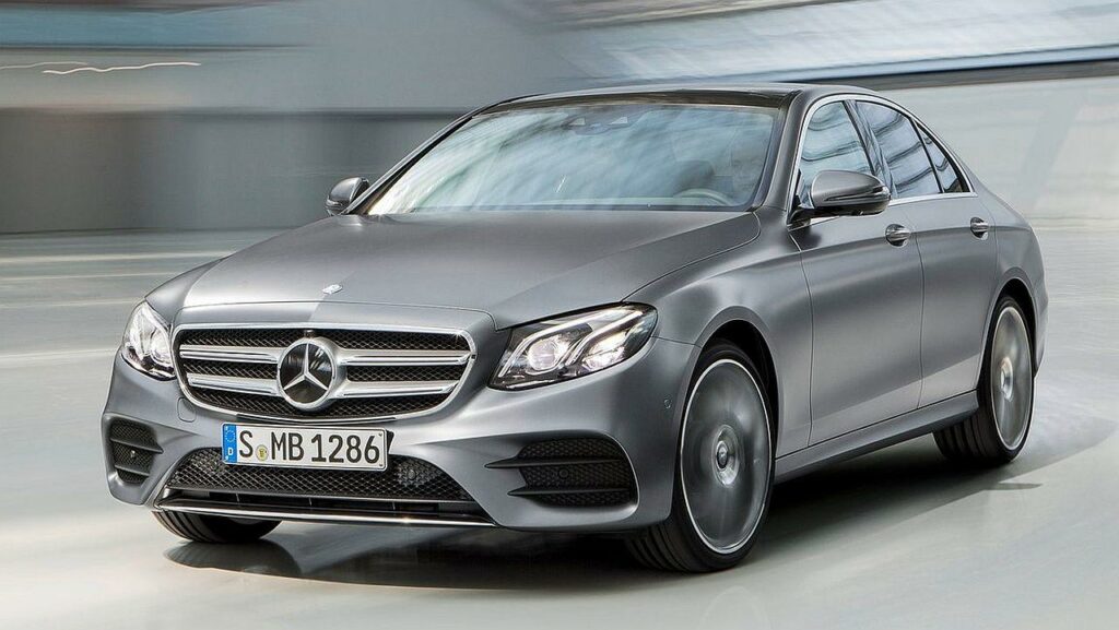 Mercedes-Benz-e-class-2019-recall-moisture-busbar