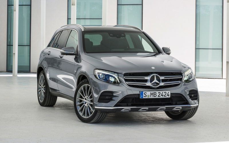 Mercedes-Benz_GLC_Class-2016