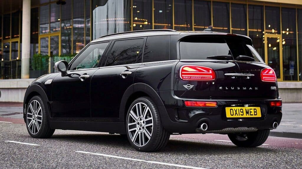 Mini-Clubman-2020-airbag-rollover