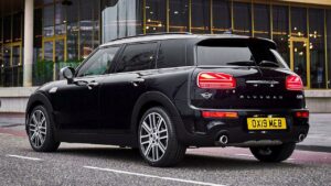 Mini-Clubman-2020-airbag-rollover