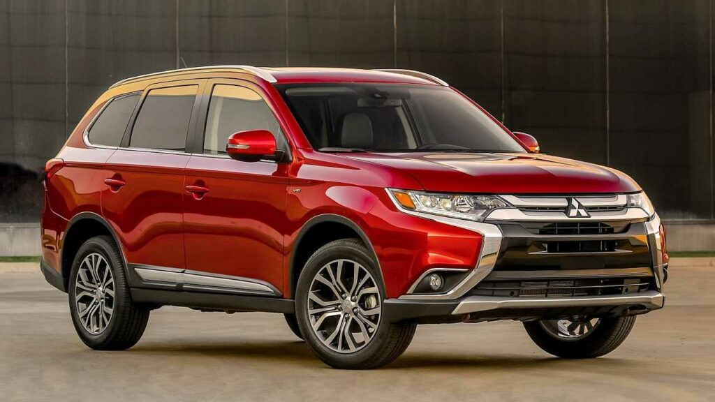 Mitsubishi-Outlander-windshield