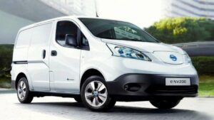 Nissan-E-NV200-2019-airbag