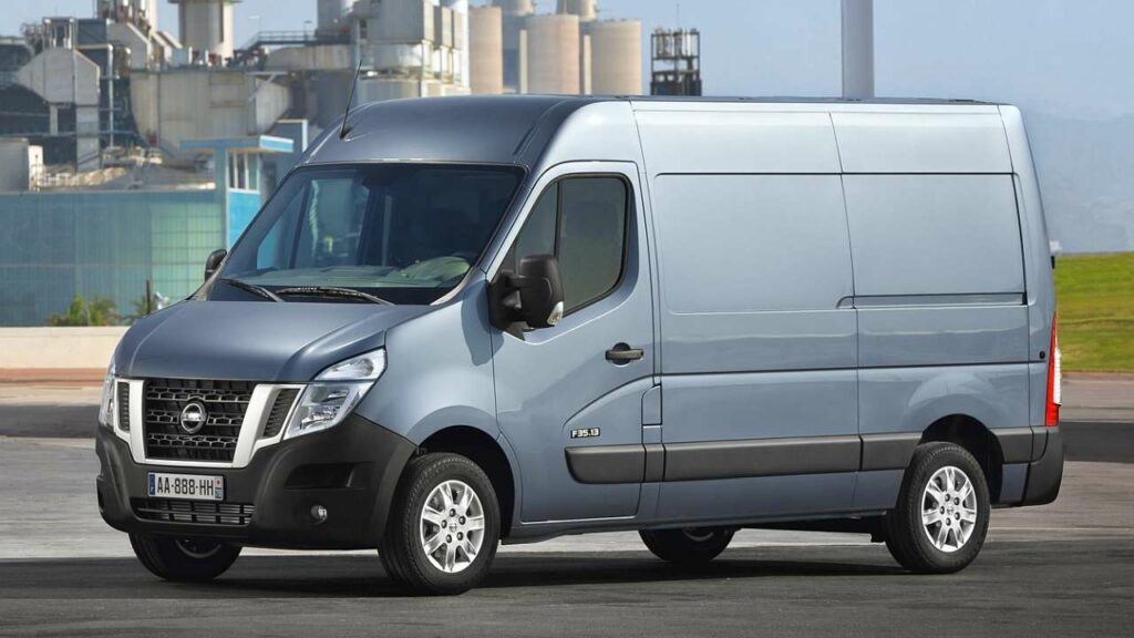 Nissan-NV400-2019-fuel-fire