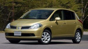 Nissan-Tiida-2012-recall-airbags