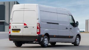 Opel-Movano-2018-fuel-fire