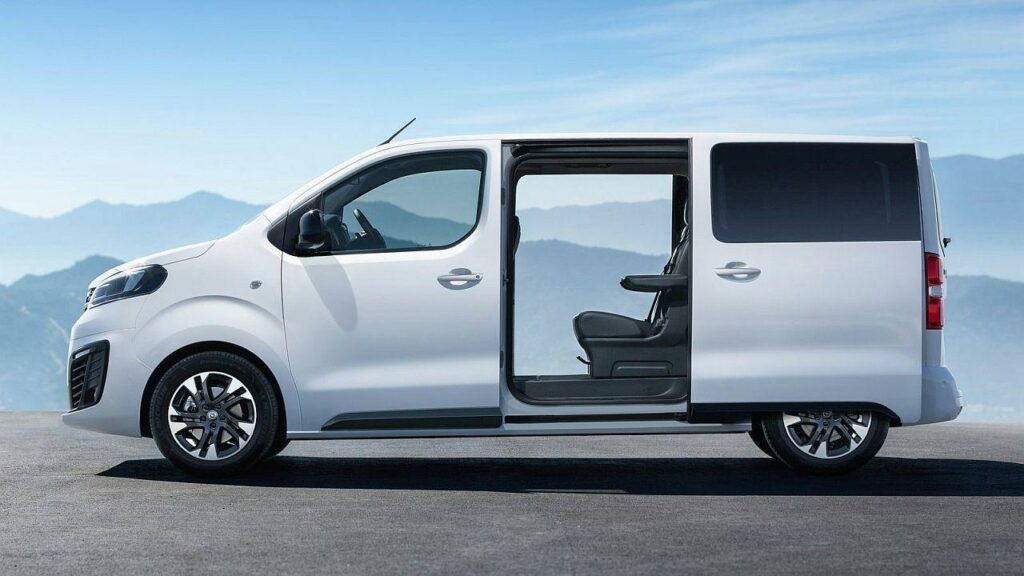 Opel-Zafira-Life-2020-seats-lock