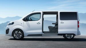 Opel-Zafira-Life-2020-seats-lock