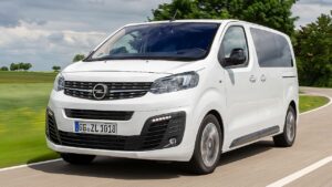 Opel-Zafira-life-2022-rear-brake-defective