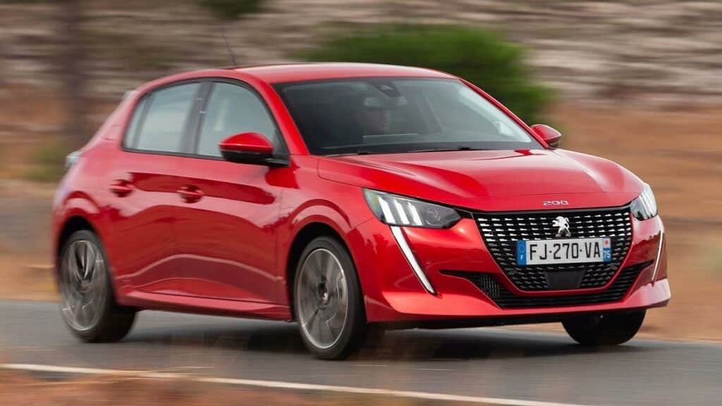 Peugeot-208-2020-fuel-leak