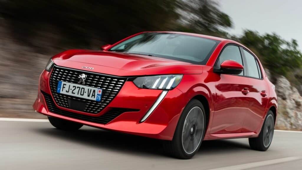 Peugeot-208-2021-fuel-leaks