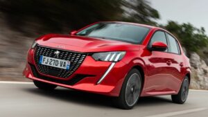 Peugeot-208-2021-fuel-leaks