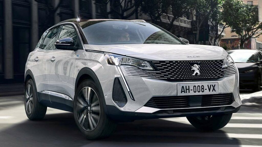 Peugeot-3008-2021-seat-rail-belt