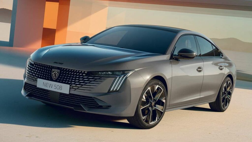 Peugeot-508-2023-charging-cable-fire
