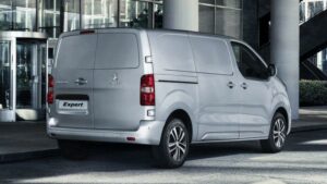 Peugeot-Expert-2017-recall-tow-bar