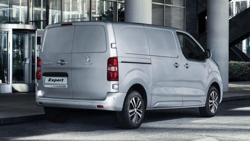 Peugeot-Expert-2017-recall-tow-bar