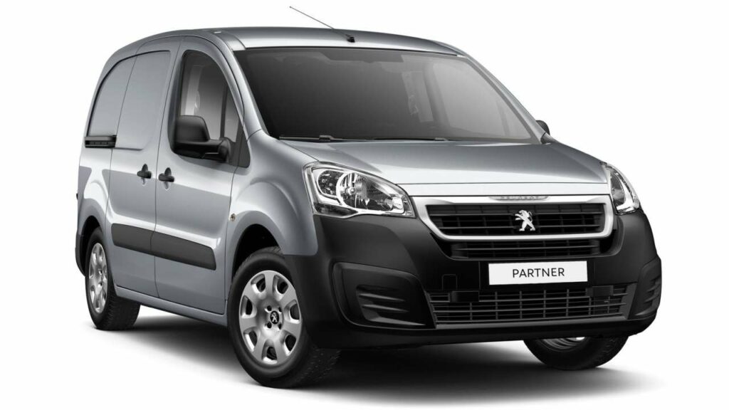 Peugeot-Partner-2018-fuse-box-short-circuit