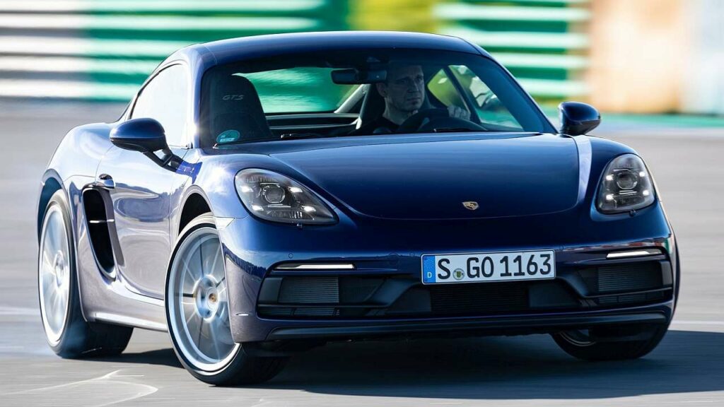 Porsche-718-Cayman-2020-connecting-rods