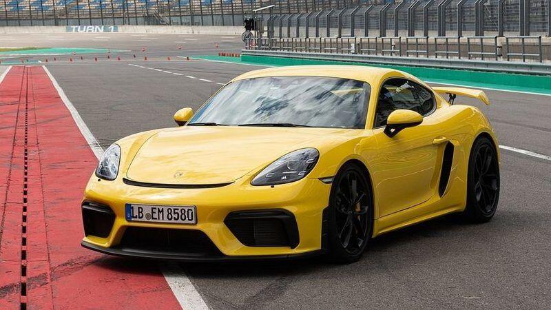Porsche-718-Cayman-GT4-2019-recall-driveshaft-wheel-hub
