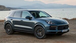 Porsche-Cayenne-2018-recall-seatbelts