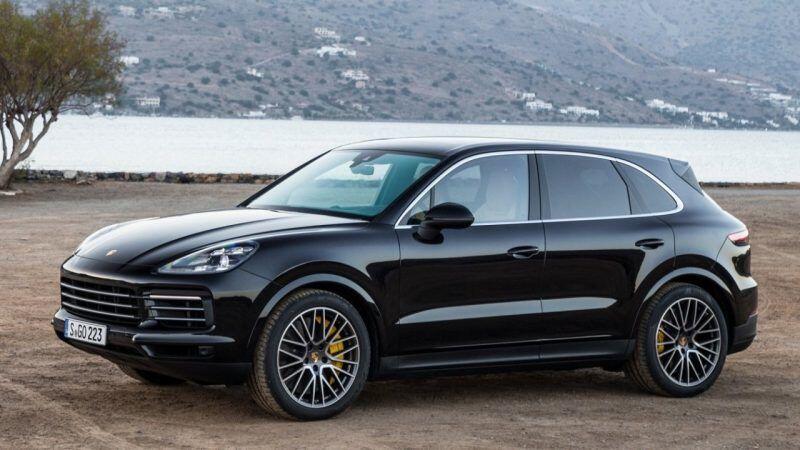 Porsche-Cayenne-2018-recall-ski-bag