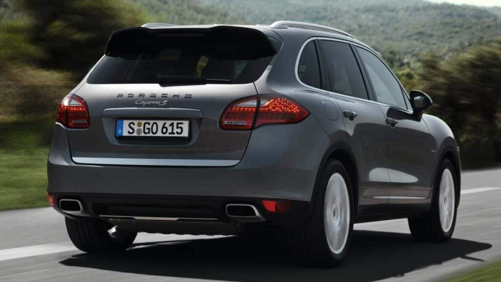 Porsche-Cayenne-S-Diesel-2013-emission-limits