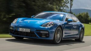 Porsche-Panamera-air-conditioning-pump-fire