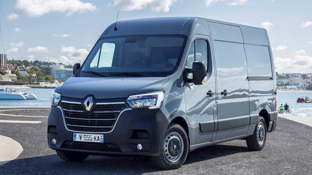 Renault-Master-2019-fuel-line-fire