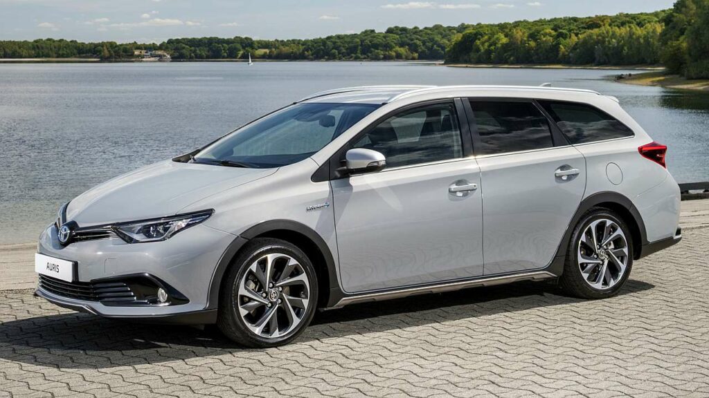 Toyota-Auris-2018-fuel-pump