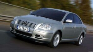 Toyota-Avensis-2003-recall-airbag