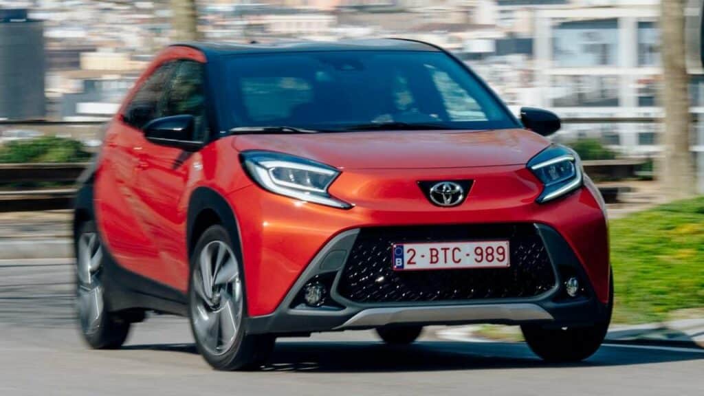 Toyota-Aygo-2022-e-call