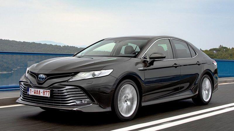 Toyota-Camry-2019-recall-seatbelts-scaled-1