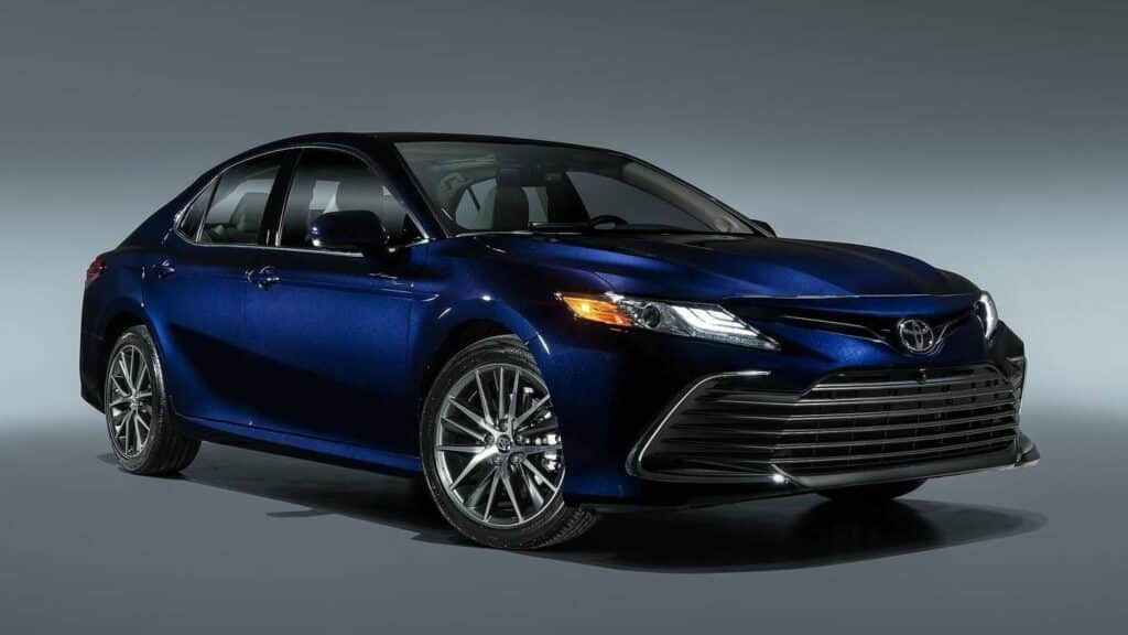 Toyota-Camry-2023-e-call