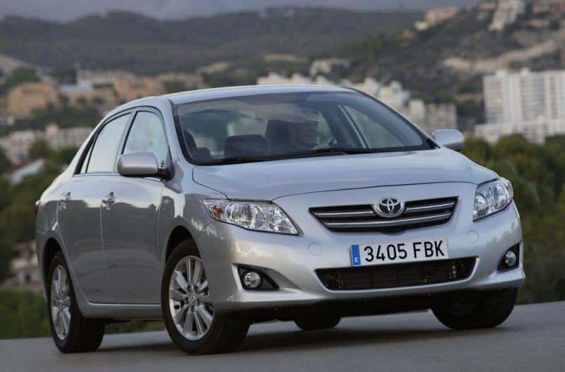 Toyota-Corolla-2006-2013-recall-airbag