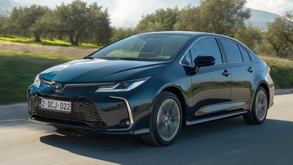 Toyota-Corolla-2023-e-call