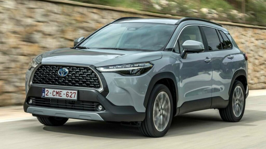 Toyota-Corolla-Cross-2023-e-call