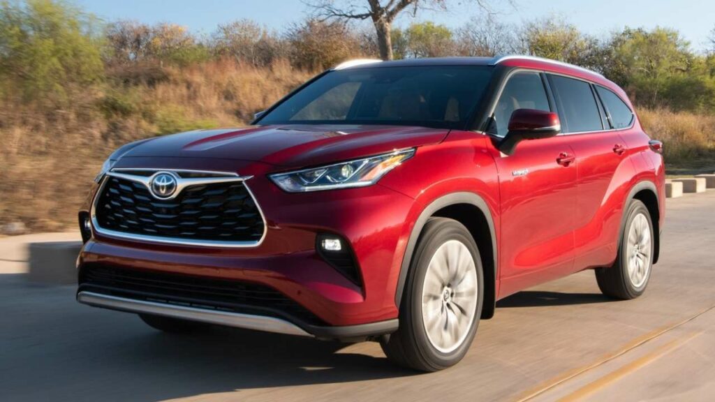 Toyota-Highlander-2021-front-seats