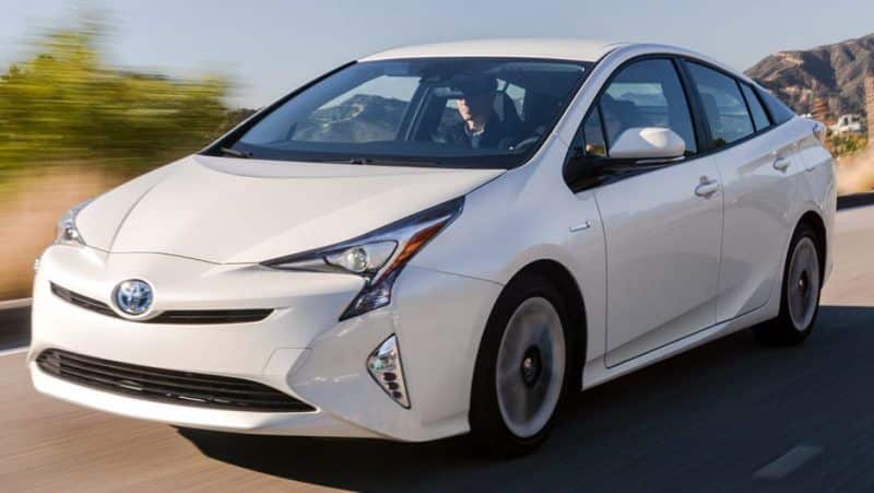 Toyota-Prius-2016-15