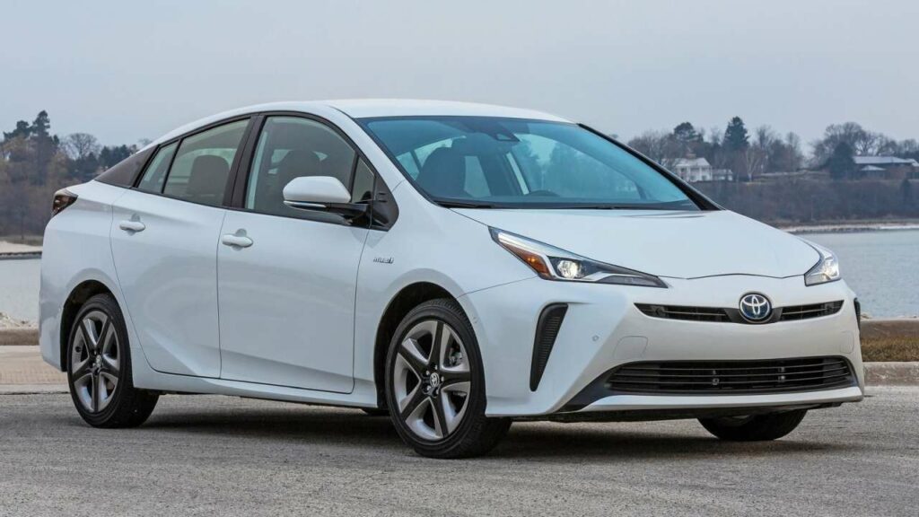 Toyota-Prius-2021-transmission-selector-lever