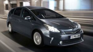 Toyota-Prius-Plus-2013-recall