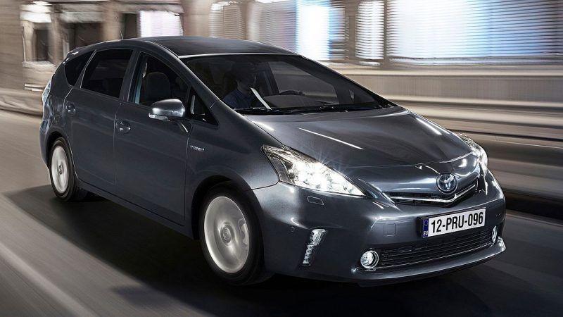 Toyota-Prius-Plus-2013-recall