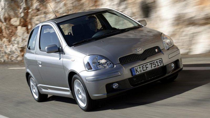 Toyota-Yaris-2003-recall-airbag