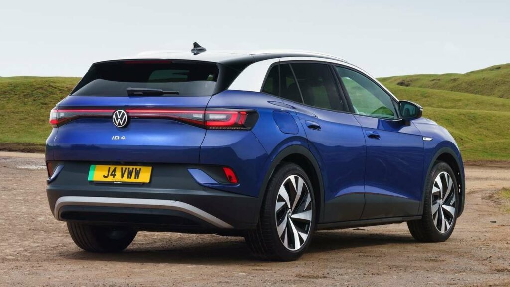 Volkswagen-ID.4-2021-luggage-net