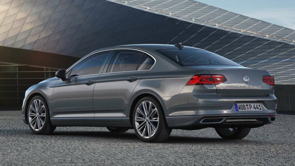 Volkswagen-Passat-brake-fluid-leak