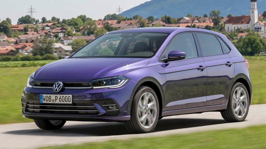 Volkswagen-Polo-2021-sliding-sunroof